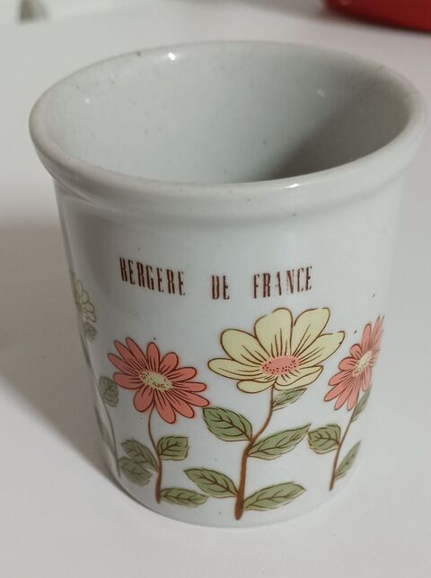 Petit pot, cache-pot, pot � crayons en c�ramique 8 Chauriat (63)