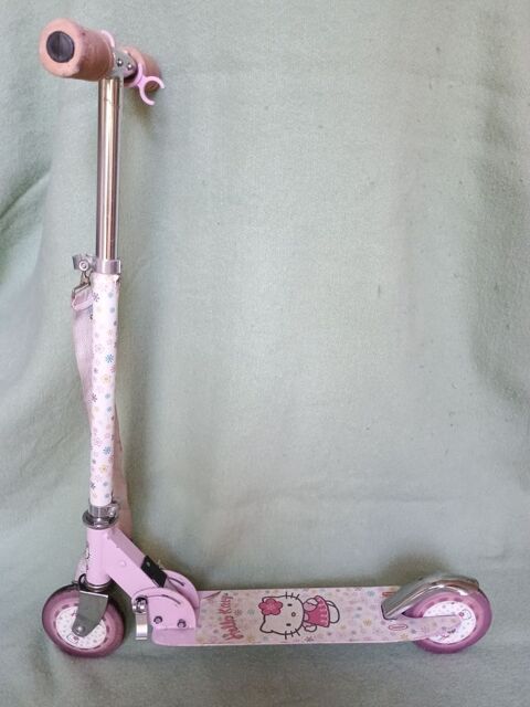 Trottinette Hello Kity - Pliable facilement 19 Lyon 4 (69)