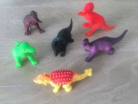 Lots de figurines dinosaures
10 Nantes (44)