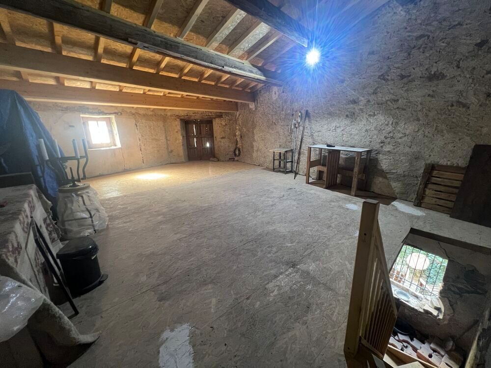 Vente Remise/Grange Belle bâtisse centre historique Olonzac
