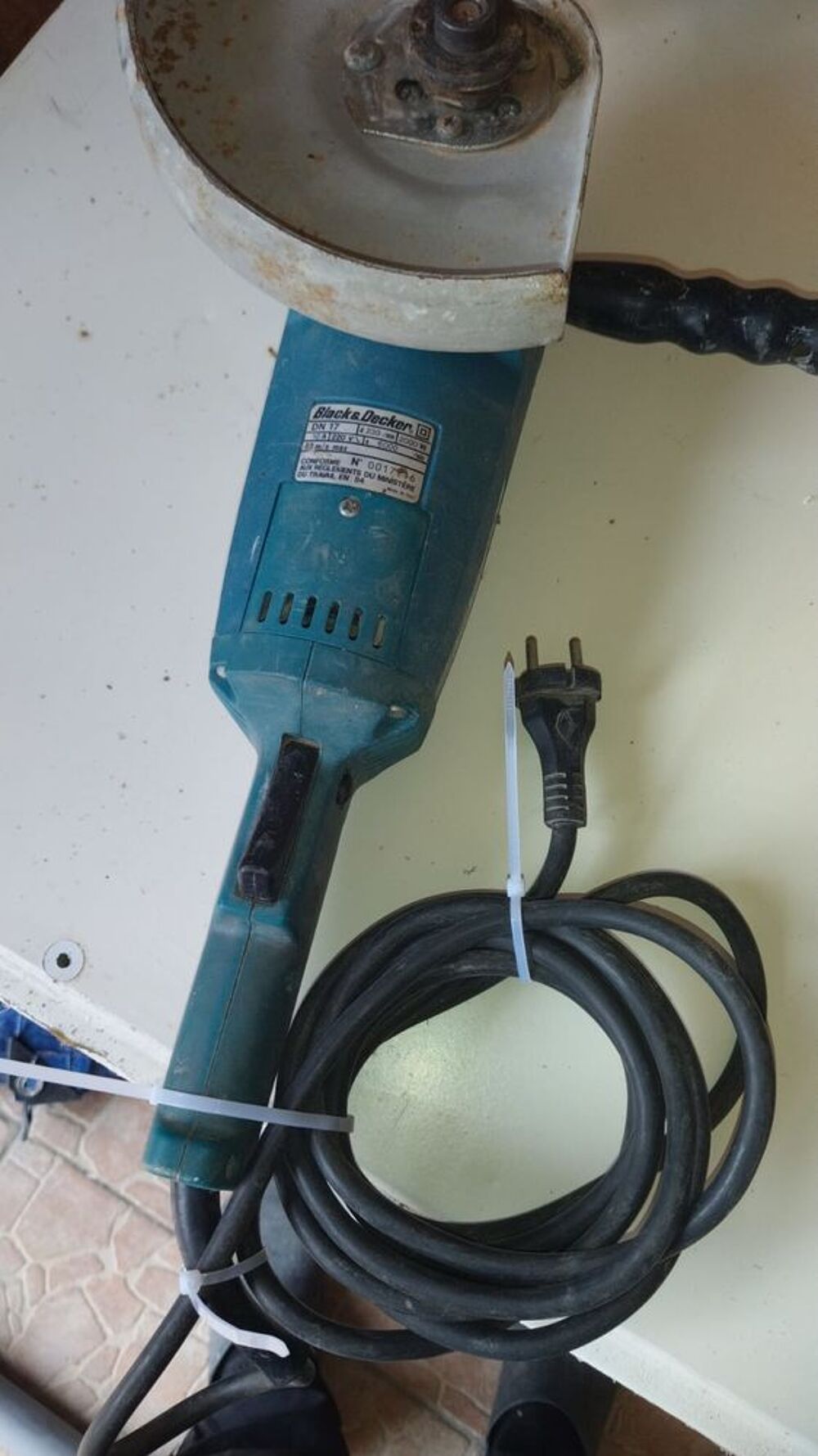 MEULEUSE BLACK ET DECKER Bricolage