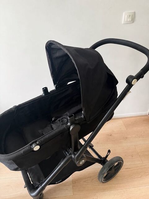 Poussette Trio Cybex Eos 2-en-1 + Cosy Cloud G i-Size €  Noir €  Bon état Coutevroult (77)
