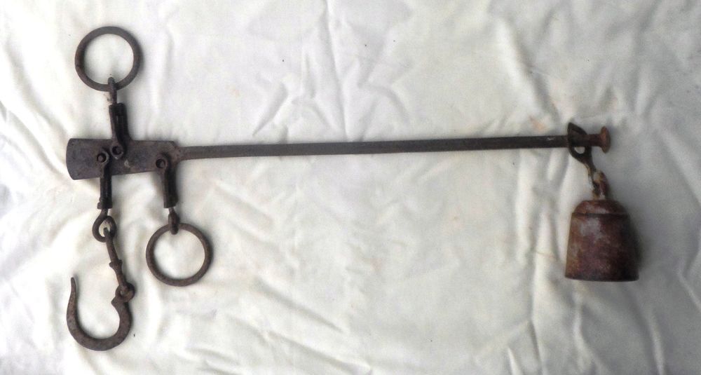 Tr&egrave;s ancienne balance Romaine 
Objet collector du 20&egrave;me 