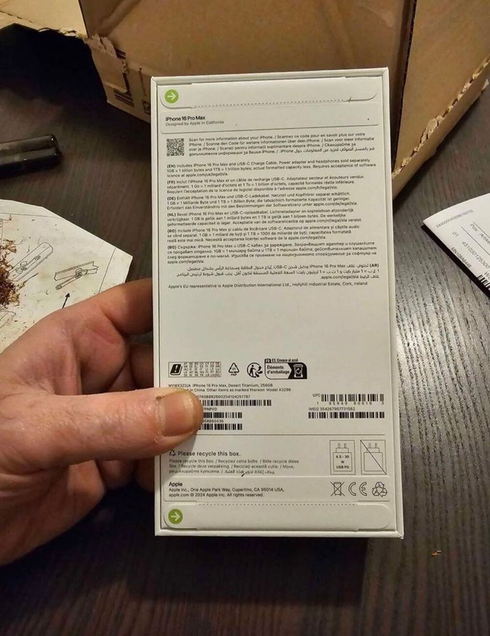 Apple 16 pro max Téléphones et tablettes