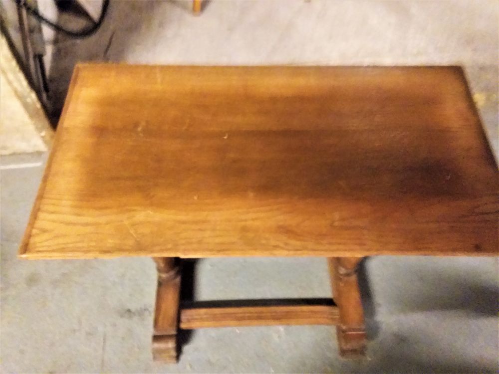 Petite table d'appoint ancienne ch&ecirc;ne Meubles