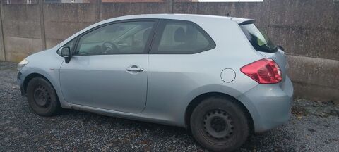 Toyota auris 90 D-4D Lin&eacute;a Luna MultiMode