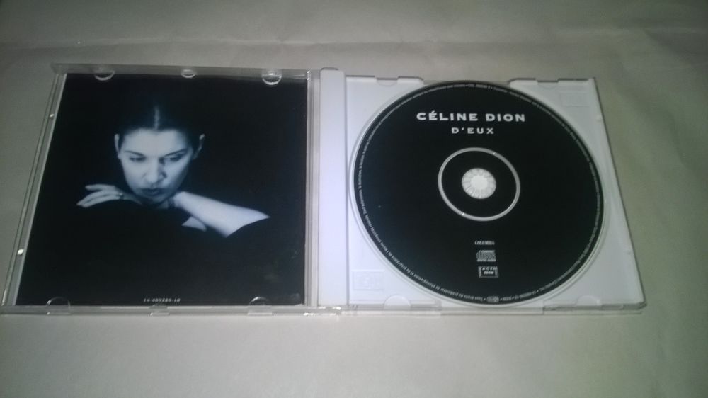 CD C&eacute;line Dion
D' eux
1995
Excellent etat
Pour que tu m' CD et vinyles