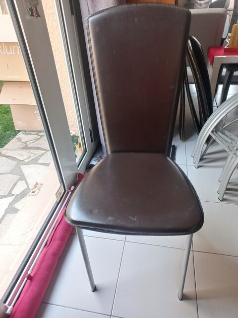  lot de 6 chaises salle  manger en ska marron et pieds alu 20 Villeneuve-ls-Maguelone (34)