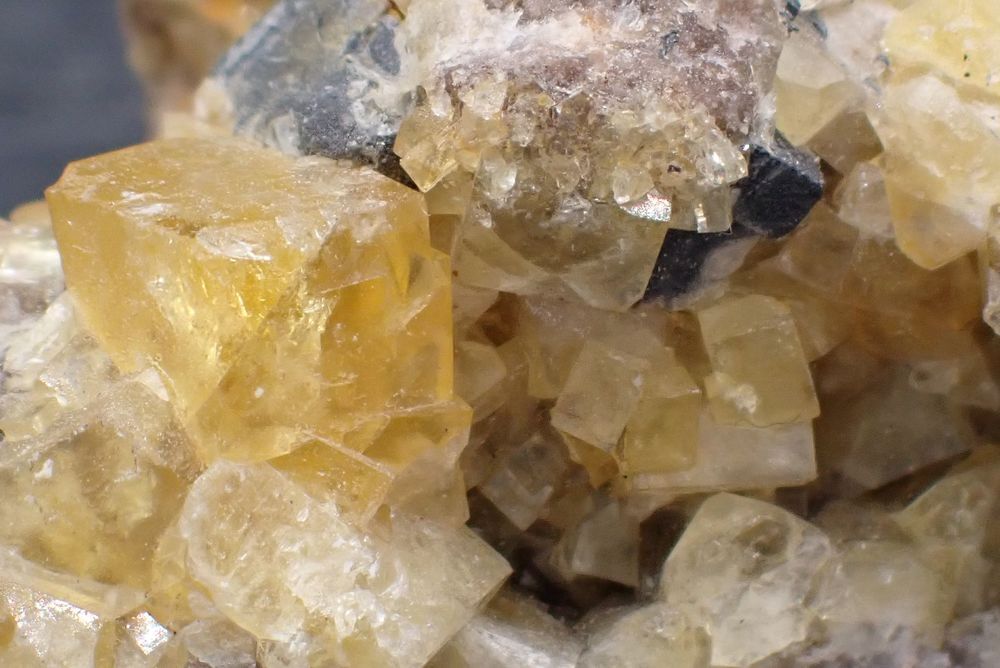 Fluorite jaune &amp; Gal&egrave;ne , Mine du Toyot , Ni&egrave;vre , Morvan , 