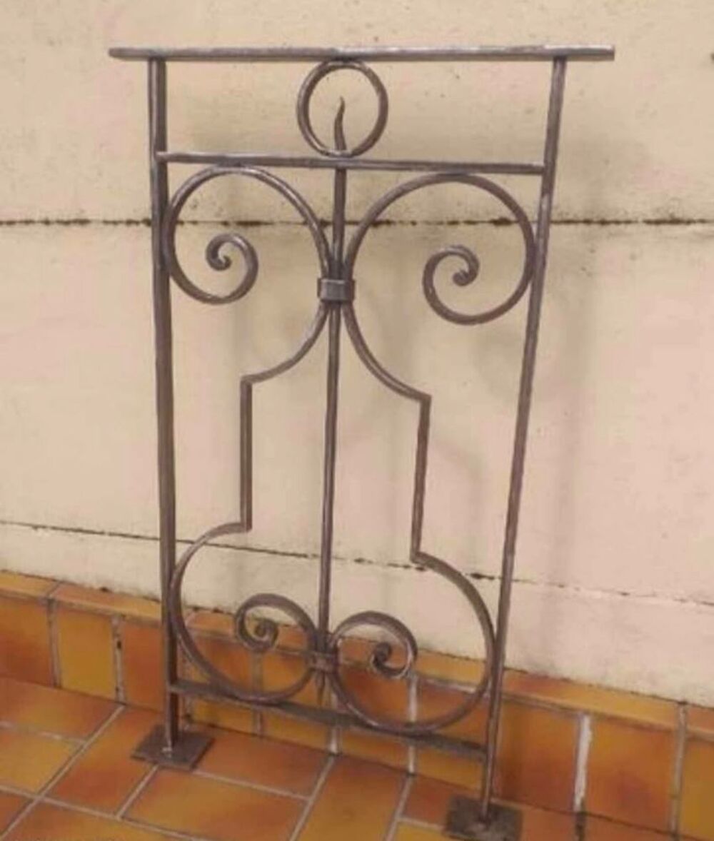 Garde corps en fer forg&eacute; Décoration