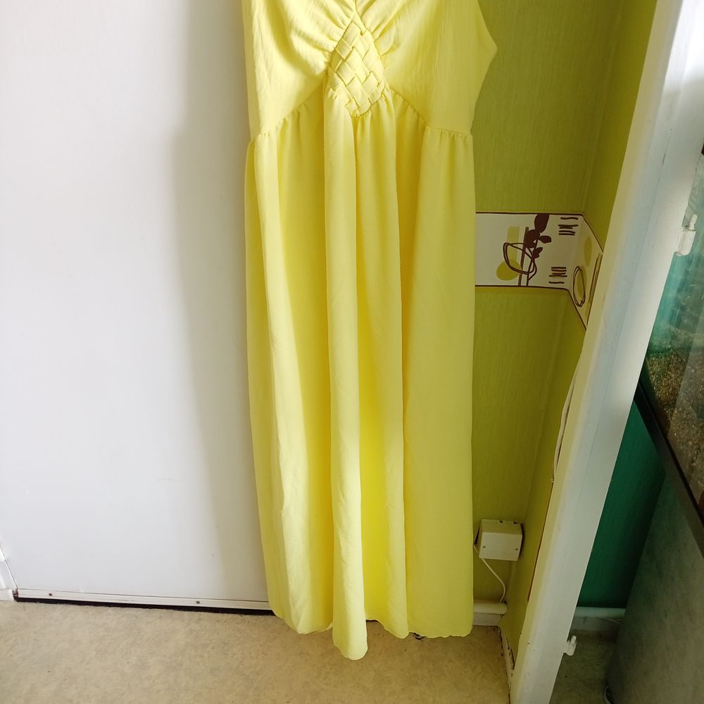Longue robe femme d'&eacute;t&eacute; a bretelles r&eacute;glables Vêtements