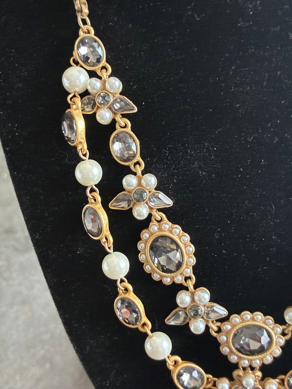 Collier majestueux au style baroque et n&eacute;o-gothique neuf Bijoux et montres