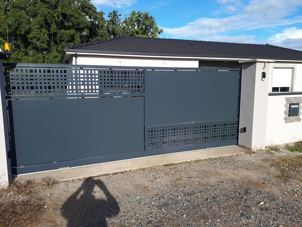 PORTAIL COULISSANT ACIER Bricolage