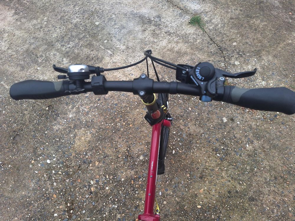 : V&eacute;lo pliant Btwin Hoptown 5 Femme Rose - Id&eacute;al po Vélos