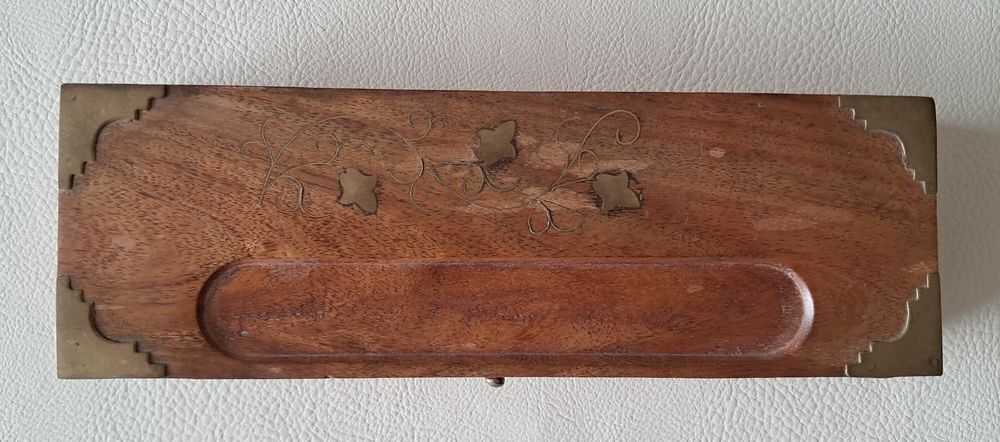 bo&icirc;te en bois exotique avec tiroir + incrusta laiton d' Inde Décoration