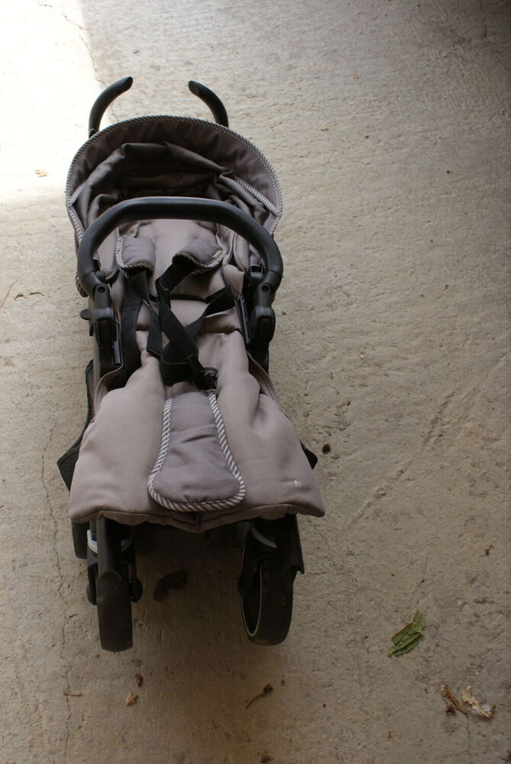 POUSSETTE BEBE Mobilier enfants