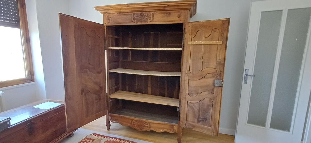Ancien meuble salon bois massif sculpt&eacute; Meubles