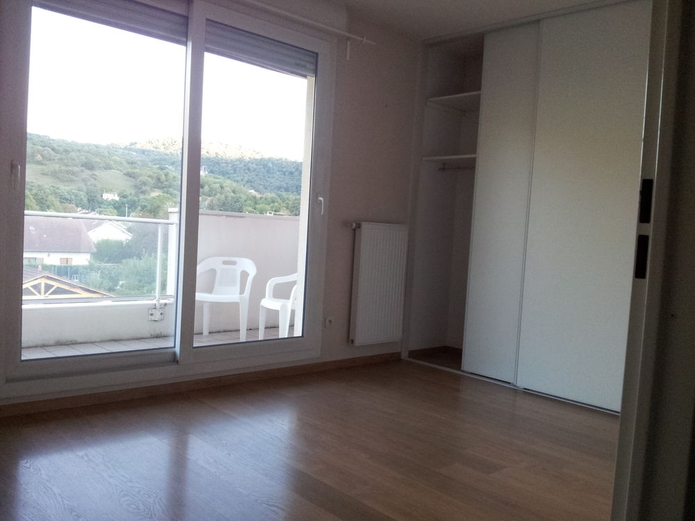 Location Appartement LoueT2 50 m2 + balcon 15 m2 EYBENS Eybens