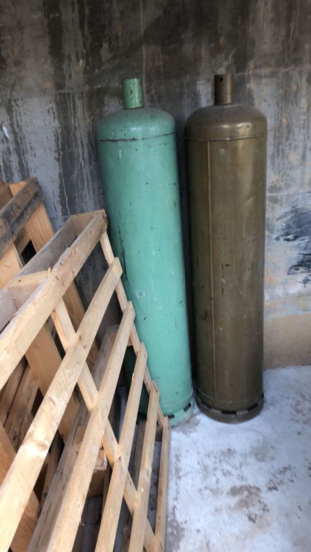 2 bouteilles de gaz 35kg Bricolage