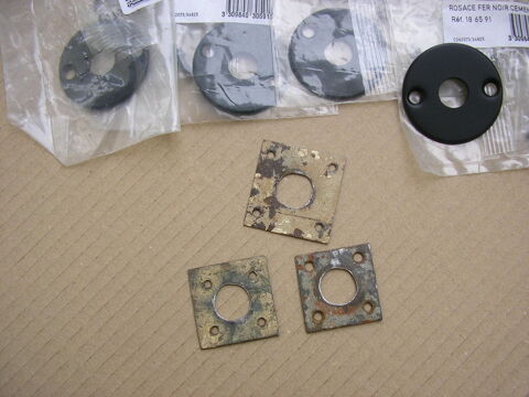 Rosaces et Plaques 5 Nmes (30)