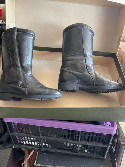 BOTTES MOTO ROUTE EN CUIR VERITABLE TAILLE 40 89 Balbins (38)