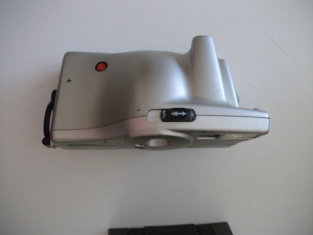 
Polaroid Photos/Video/TV