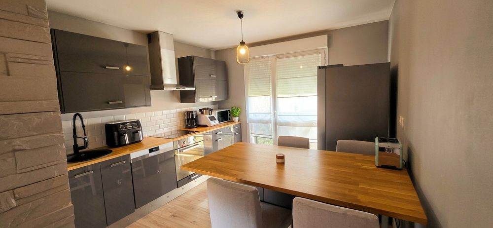 Vente Appartement Appartement T5 (2009) de102 m² avec terrasse & double garage Saint-priest