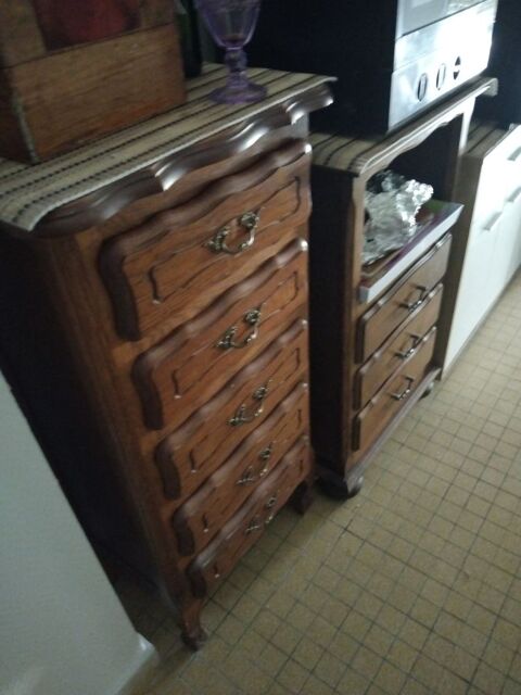 Vitrine commodes chiffonier tablle de nuit bureau sommier 2p 40 Moulins (03)