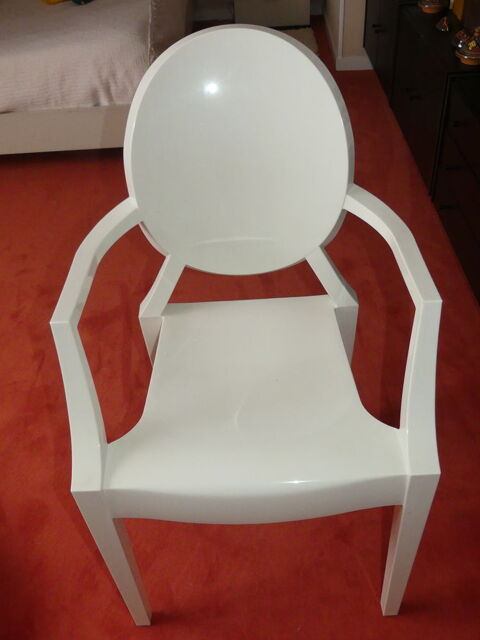FAUTEUIL LOUIS STYLE GHOST BLANC
130 Limours (91)