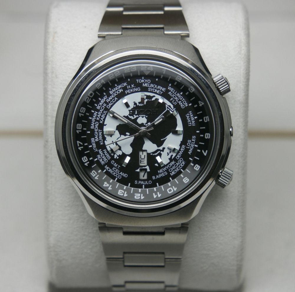 Ricoh automatique vintage en excellent &eacute;tat + bo&icirc;te Bijoux et montres