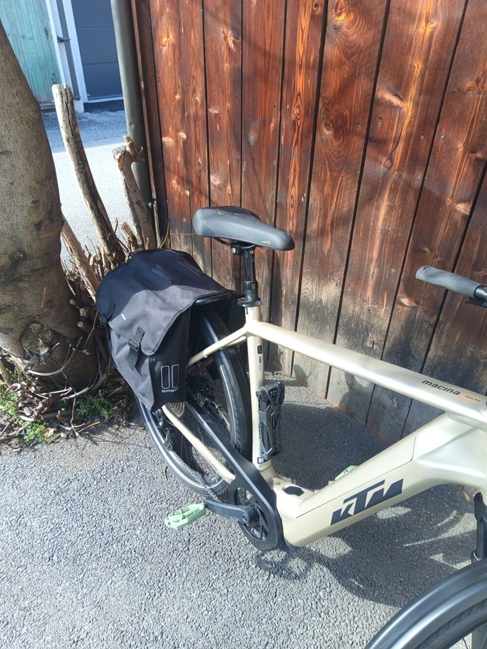 VTC KTM Macina Style 740 2024 Vlos
