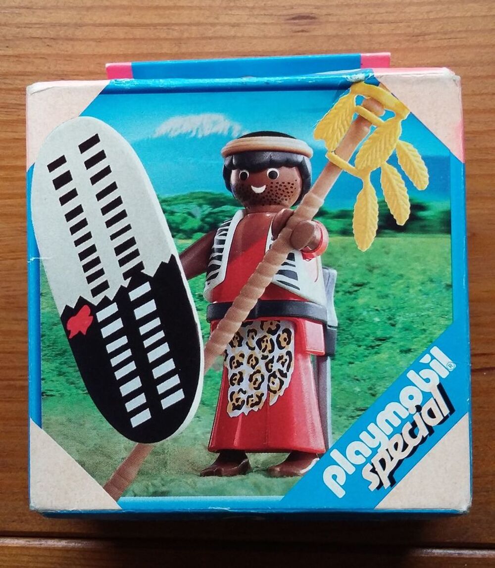Playmobil 4685 .Guerrier Massa&iuml; . NEUF Jeux / jouets