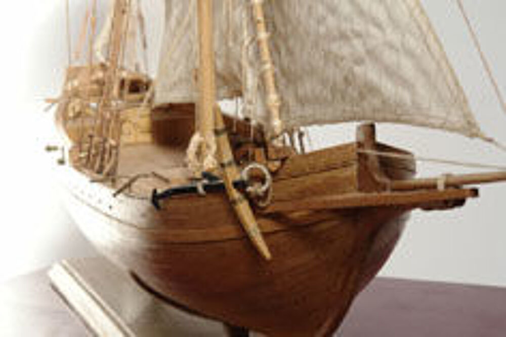 Maquette d'une tartane arm&eacute;e en guerre Décoration