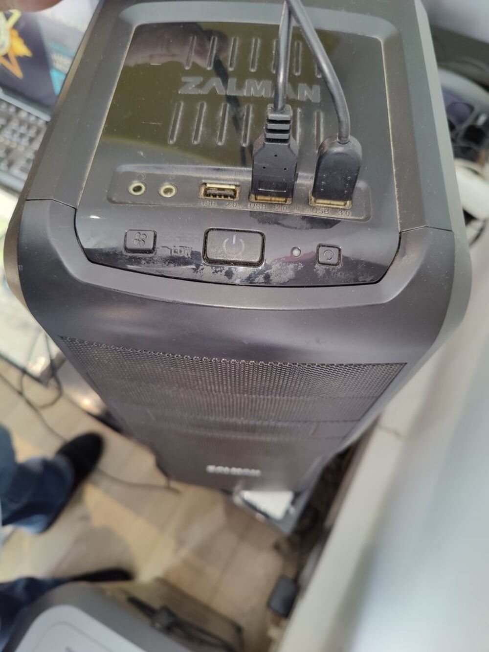 Tour PC ZALMAN Matériel informatique