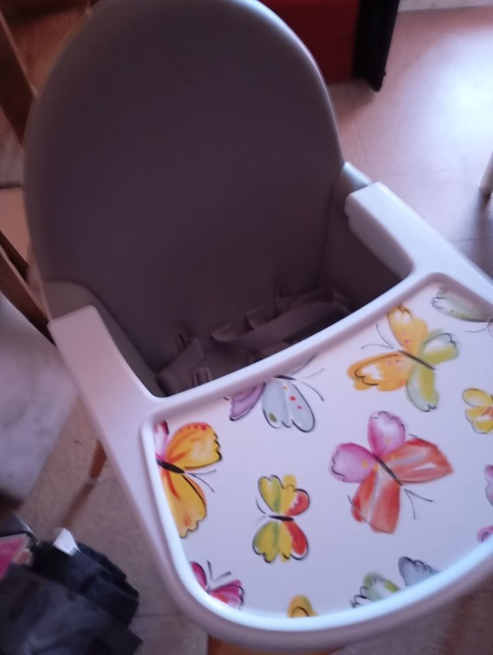 chaise haute b&eacute;b&eacute; Mobilier enfants