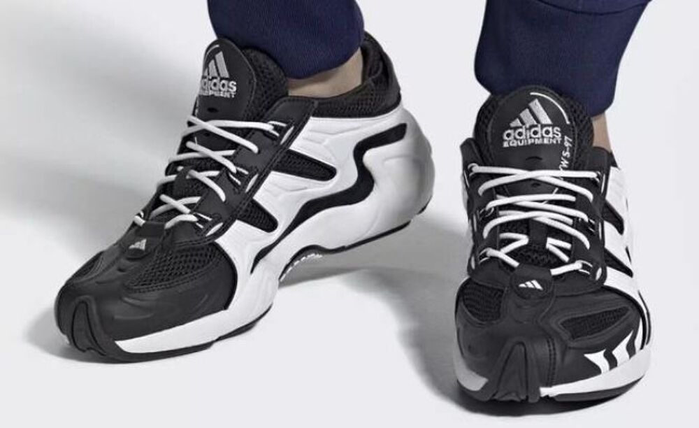 Baskets adidas FYW S-97 Taille :40 2/3 Chaussures