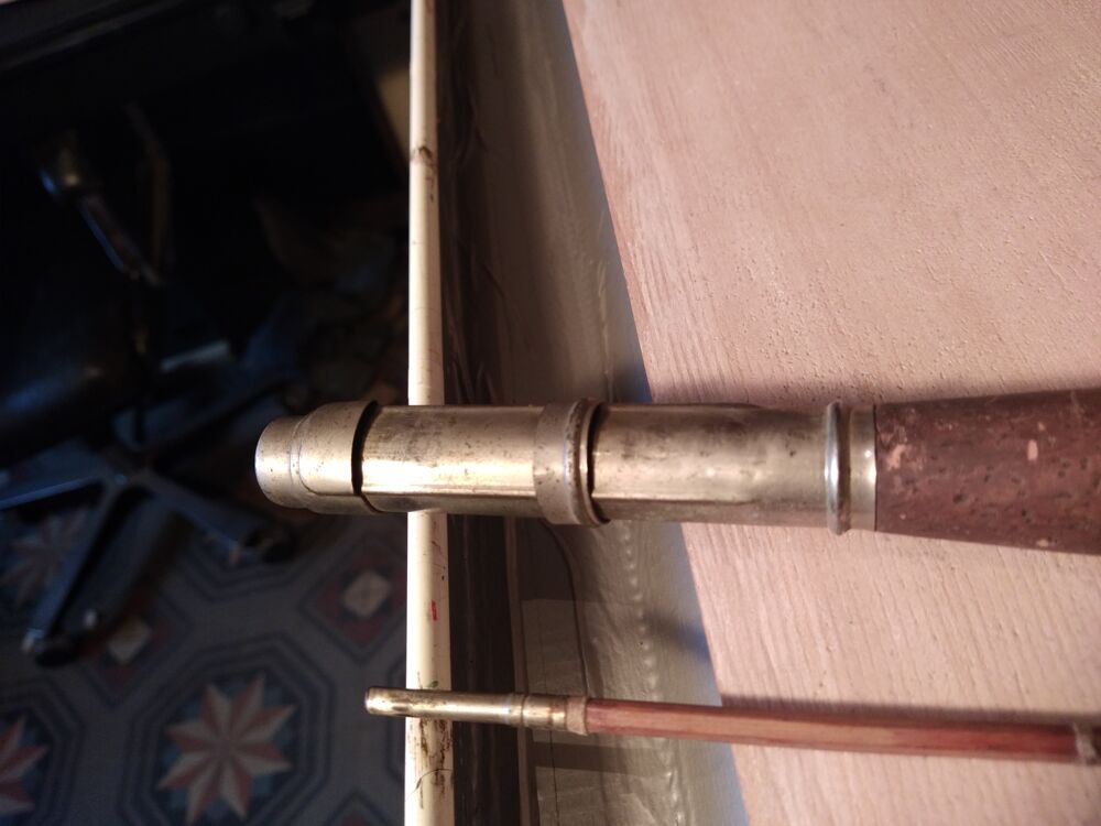 Canne a p&ecirc;che a la mouche en bambou refendu de collection 