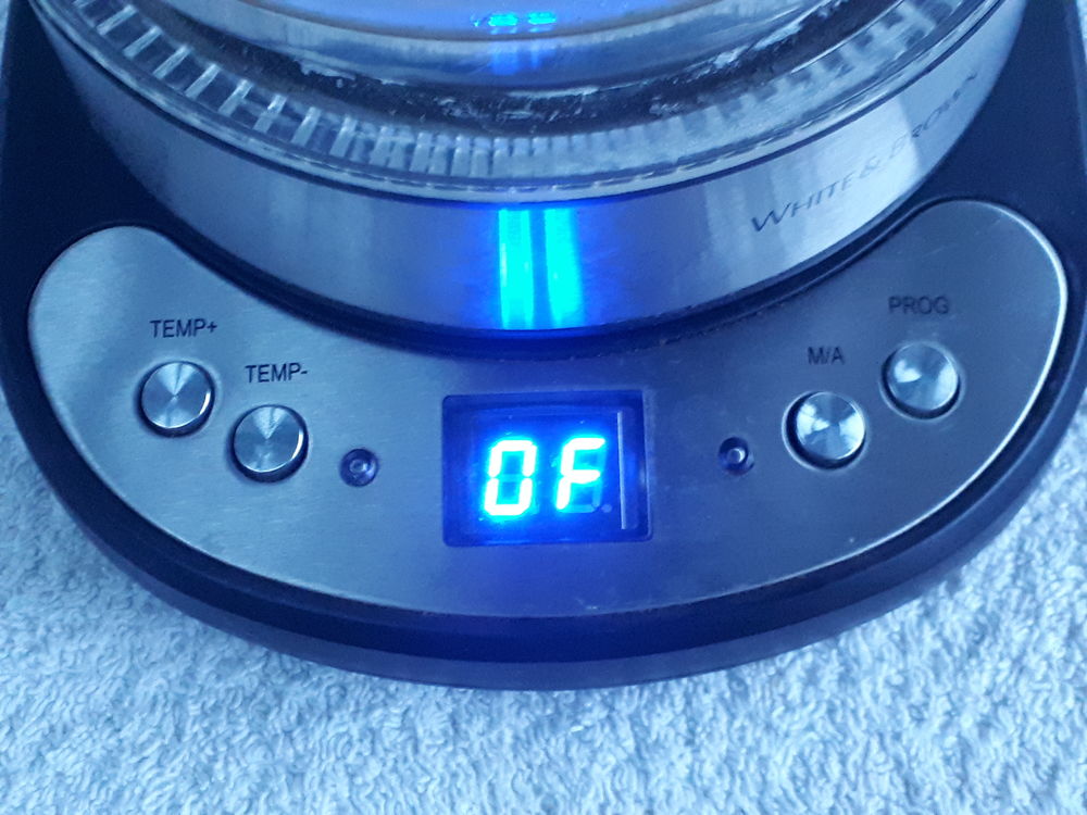 Bouilloire &eacute;lectrique en verre White &amp; Brown Electrom�nager