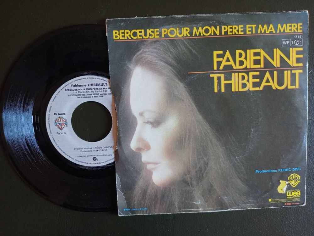 Lot 4 Disques vinyles 45T, vari&eacute;t&eacute; fran&ccedil;aise 1960 &agrave; 90 CD et vinyles