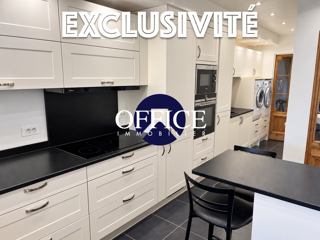 Vente Maison LENS HYPERCENTRE – DEMEURE DE CARACTÈRE – PRESTATIONS HAUT DE GAMME – 4 CHAMBRES – TERRASSE PLEIN SUD – 3 GARAGES – REVENUS LOCATIFS Lens
