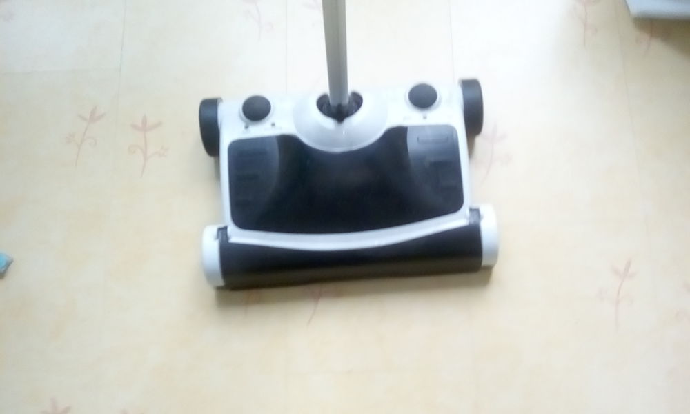 Balai aspirateur Electroménager