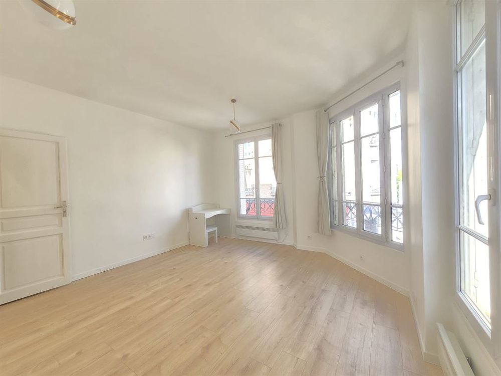Location Appartement 3 pièces LUMINEUX Les lilas