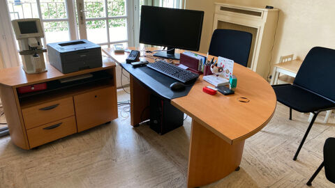 bureau de Direction de forme ½ lune 450 Savigny-sur-Orge (91)