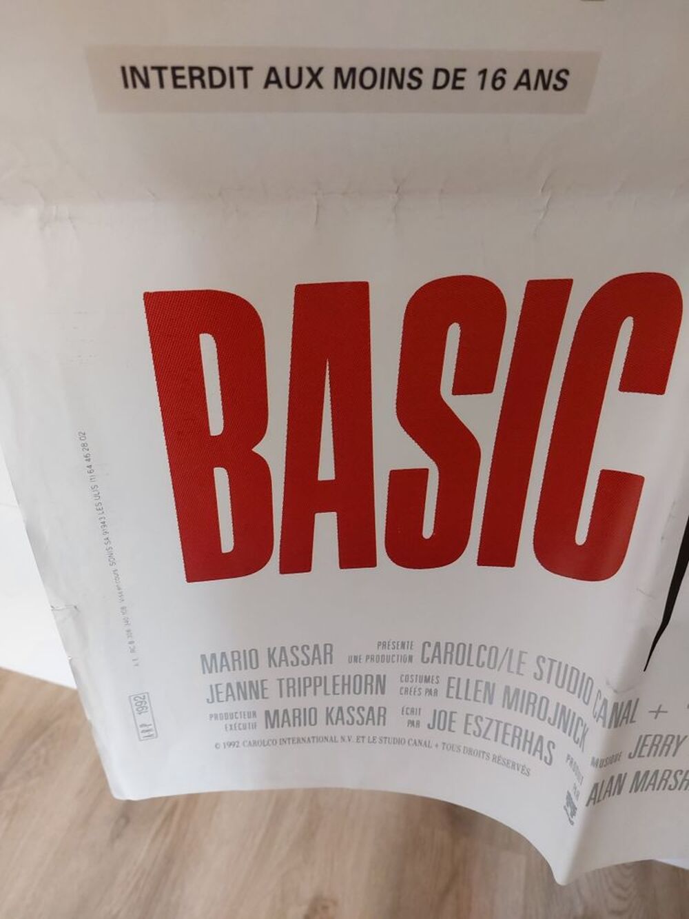 Achetez affiche cinéma basic occasion, annonce vente à Lisieux (14 ...
