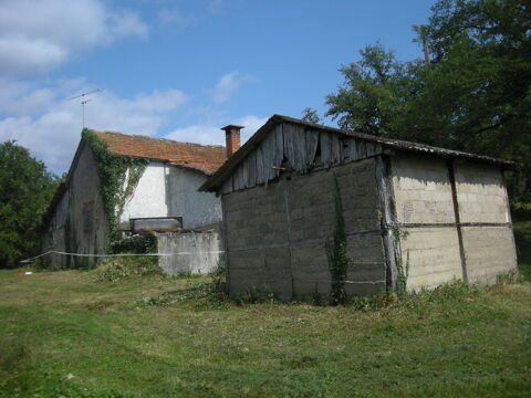   TERRAIN CONSTRUCTIBLE AVEC PETITE MAISON Maison - 3 pi�ce(s) - 70 m�