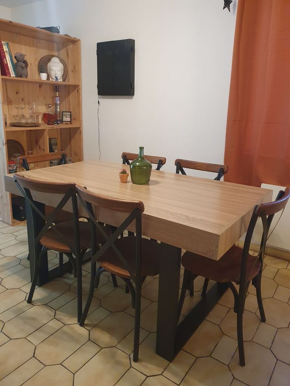 Table de salle &agrave; manger Meubles