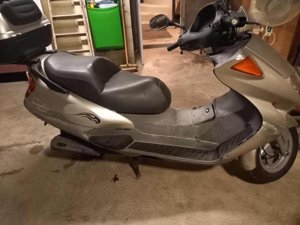 HONDA 2000 occasion 94500 Champigny-sur-Marne