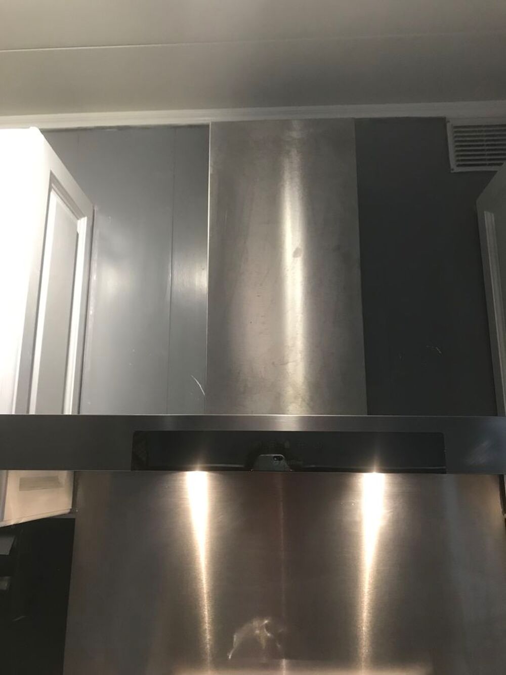 Hotte aspirante marque Firstyle 
Electrom�nager