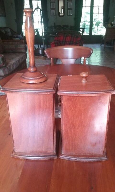 Ensemble de 8 accessoires de salle de bains en merisier 199 L�signy (77)