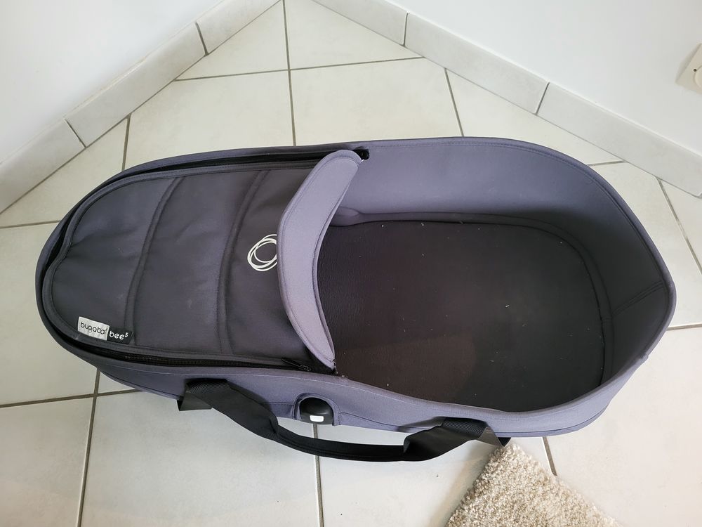 Poussette BUGABOO Bee 5 + nacelle + cosy/si&egrave;ge auto + .... Puériculture